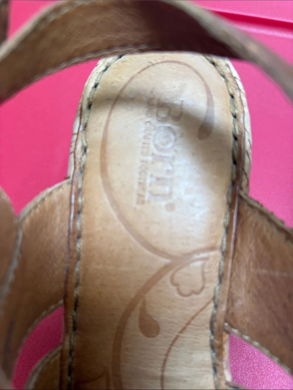Born comfortable wedge